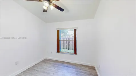2075 SE 15th Street Homestead FL 33035