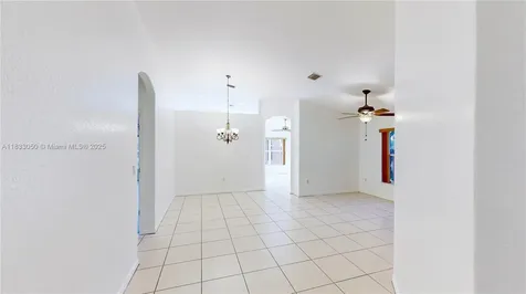 2075 SE 15th Street Homestead FL 33035