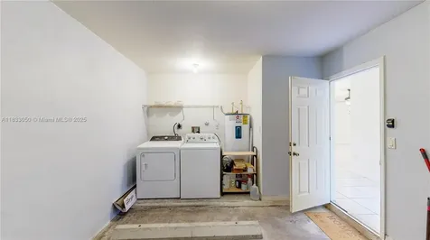 2075 SE 15th Street Homestead FL 33035