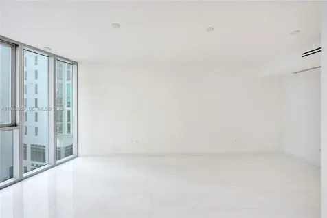 300 Biscayne Blvd Way Miami FL 33131