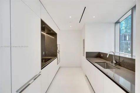 300 Biscayne Boulevard Way Miami FL 33131