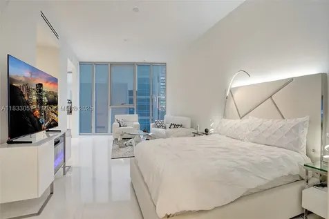 300 Biscayne Boulevard Way Miami FL 33131