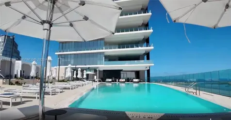 300 Biscayne Blvd Way Miami FL 33131