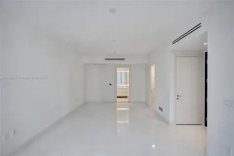 300 Biscayne Boulevard Way Miami FL 33131