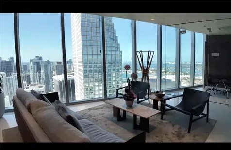 300 Biscayne Blvd Way Miami FL 33131