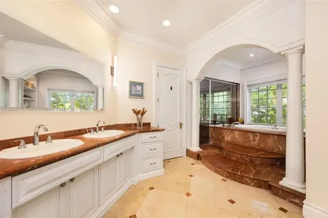 7245 SW 104th Street Pinecrest FL 33156