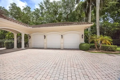 7245 SW 104th Street Pinecrest FL 33156