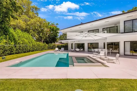 7180 E Lago Drive Coral Gables FL 33143