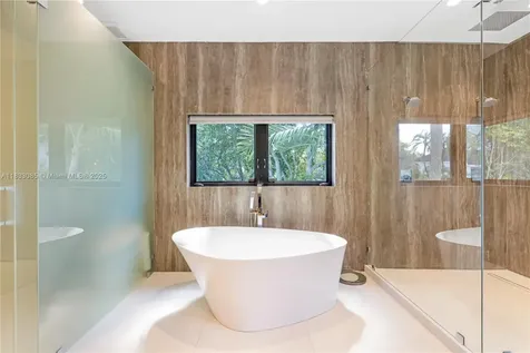 7180 E Lago Drive Coral Gables FL 33143