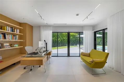 7180 E Lago Drive Coral Gables FL 33143