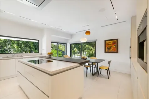 7180 E Lago Drive Coral Gables FL 33143