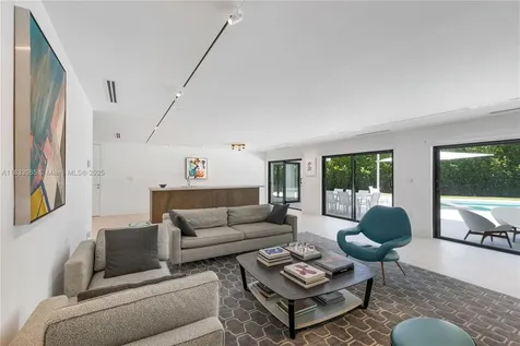7180 E Lago Drive Coral Gables FL 33143