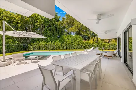 7180 E Lago Drive Coral Gables FL 33143