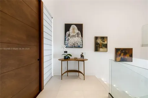 7180 E Lago Drive Coral Gables FL 33143