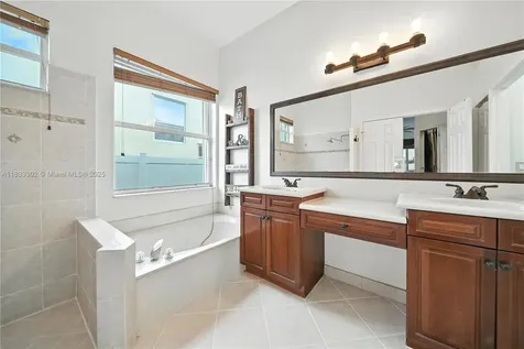 5034 SW 161st Avenue Miramar FL 33027