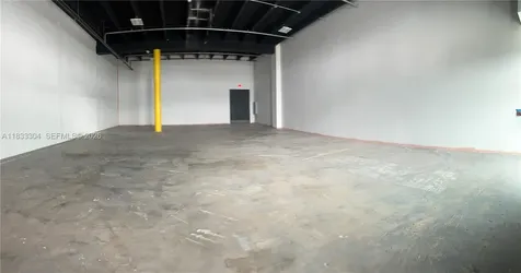 2300 W 8th Avenue Hialeah FL 33010