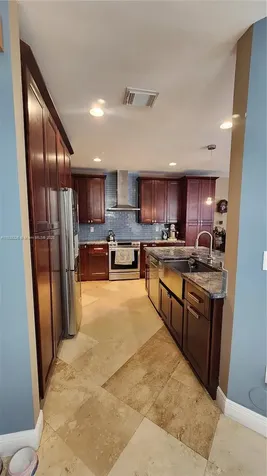 16262 SW 44th Terrace Miami FL 33185