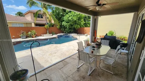 16262 SW 44th Terrace Miami FL 33185