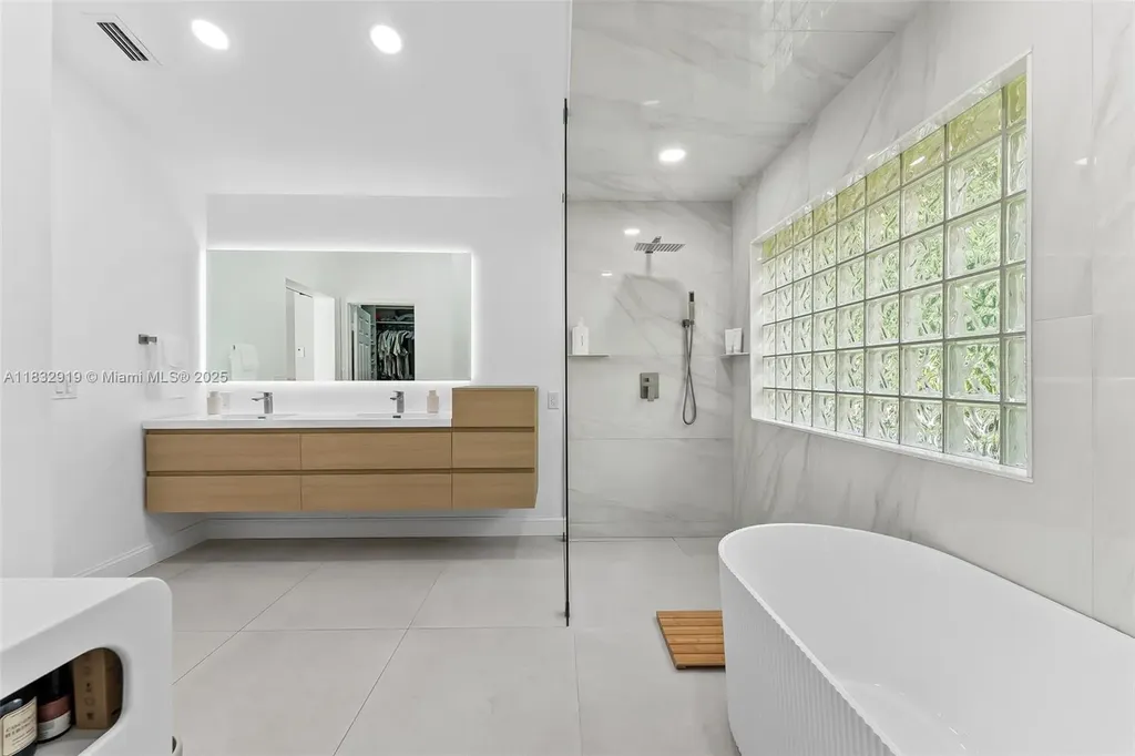 17723 Tiffany Trace Drive Boca Raton FL 33487