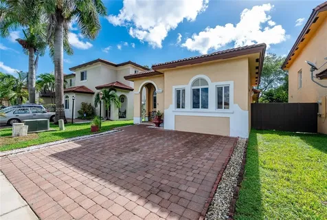 2605 NE 41st Circle Homestead FL 33033