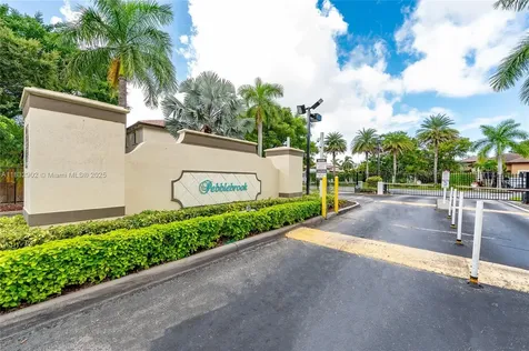 2605 NE 41st Circle Homestead FL 33033