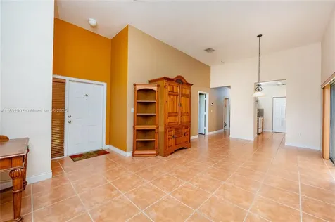 2605 NE 41st Circle Homestead FL 33033