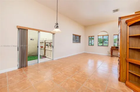 2605 NE 41st Circle Homestead FL 33033