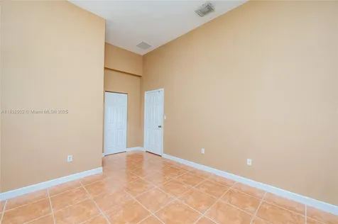 2605 NE 41st Circle Homestead FL 33033
