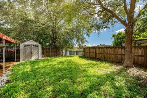 2605 NE 41st Circle Homestead FL 33033