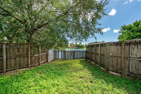 2605 NE 41st Circle Homestead FL 33033