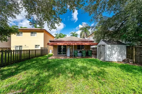 2605 NE 41st Circle Homestead FL 33033