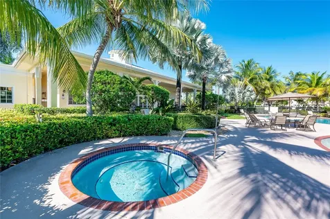 2605 NE 41st Circle Homestead FL 33033