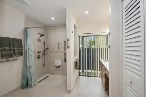 15471 SW 83rd Avenue Palmetto Bay FL 33157