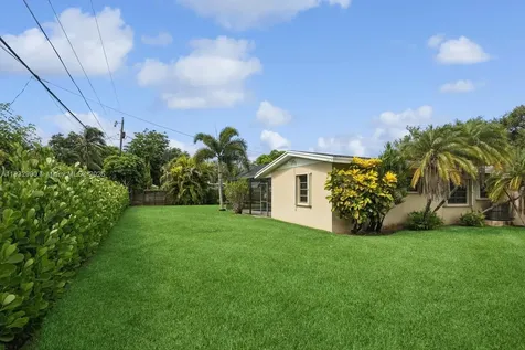 15471 SW 83rd Avenue Palmetto Bay FL 33157