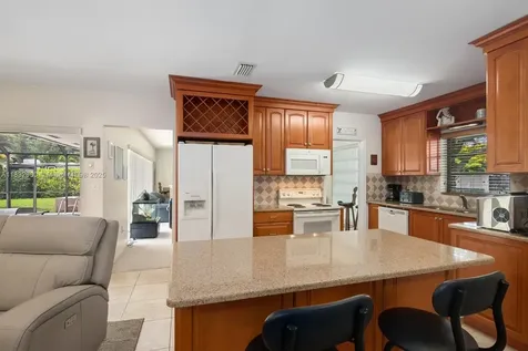 15471 SW 83rd Avenue Palmetto Bay FL 33157