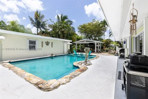 19521 SW 128th Court Miami FL 33177