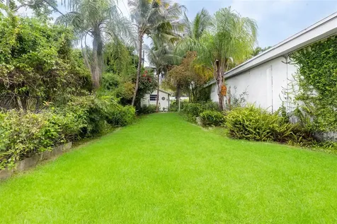 19521 SW 128th Court Miami FL 33177