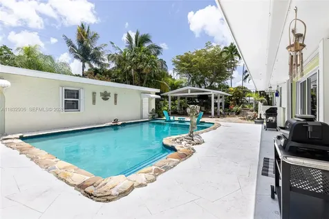 19521 SW 128th Court Miami FL 33177