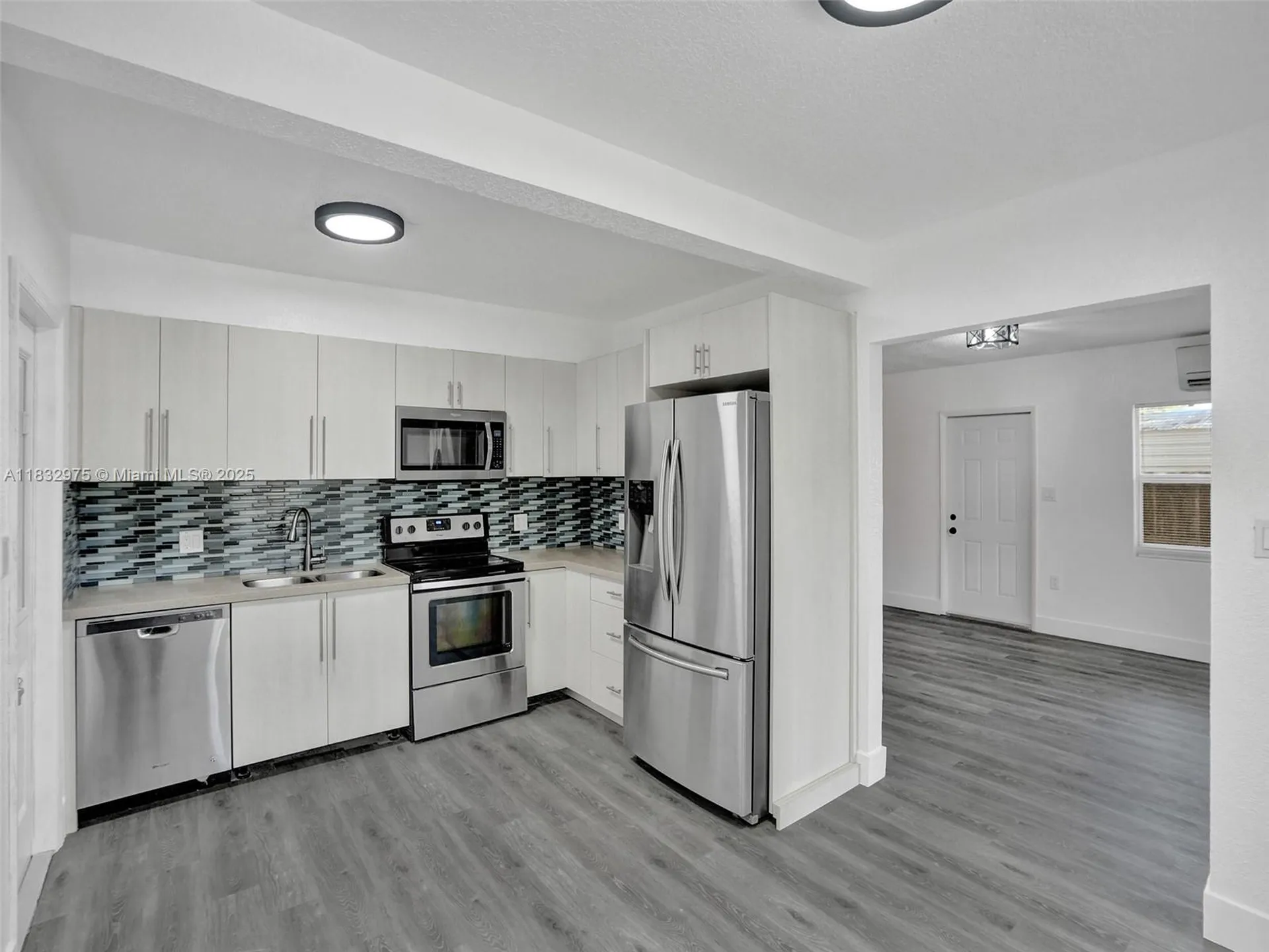 2720 SW 13th Avenue Fort Lauderdale FL 33315