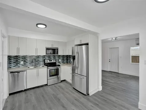 2720 SW 13th Avenue Fort Lauderdale FL 33315