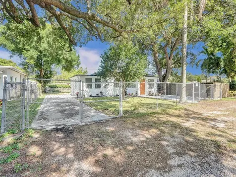 2720 SW 13th Avenue Fort Lauderdale FL 33315