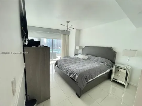350 S Miami Avenue Miami FL 33130