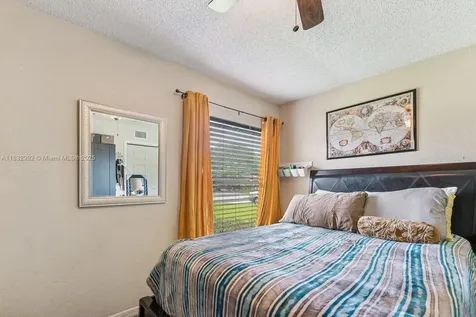 8107 NW 73rd Terrace Tamarac FL 33321