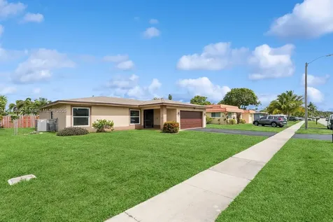 8107 NW 73rd Terrace Tamarac FL 33321