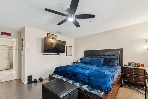8107 NW 73rd Terrace Tamarac FL 33321
