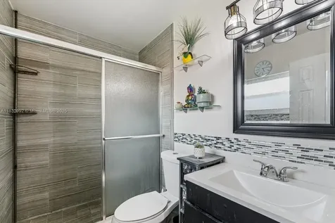 8107 NW 73rd Terrace Tamarac FL 33321