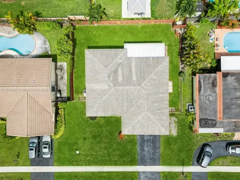 8107 NW 73rd Terrace Tamarac FL 33321