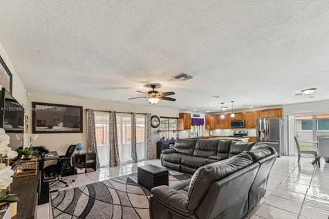 8107 NW 73rd Terrace Tamarac FL 33321