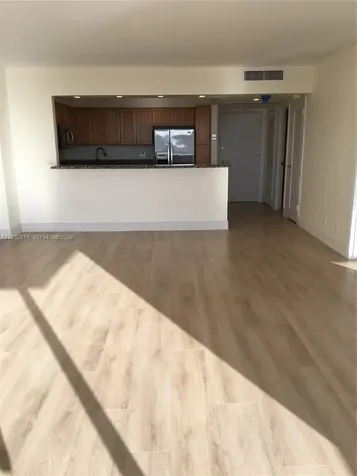 5700 Collins Avenue Miami Beach FL 33140