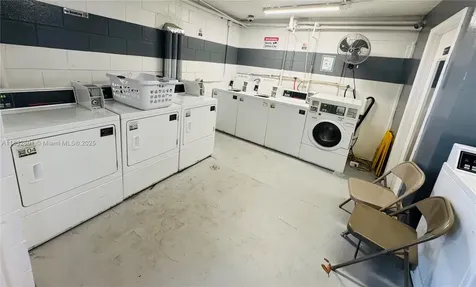 43420 Highway 27 Davenport FL 33837